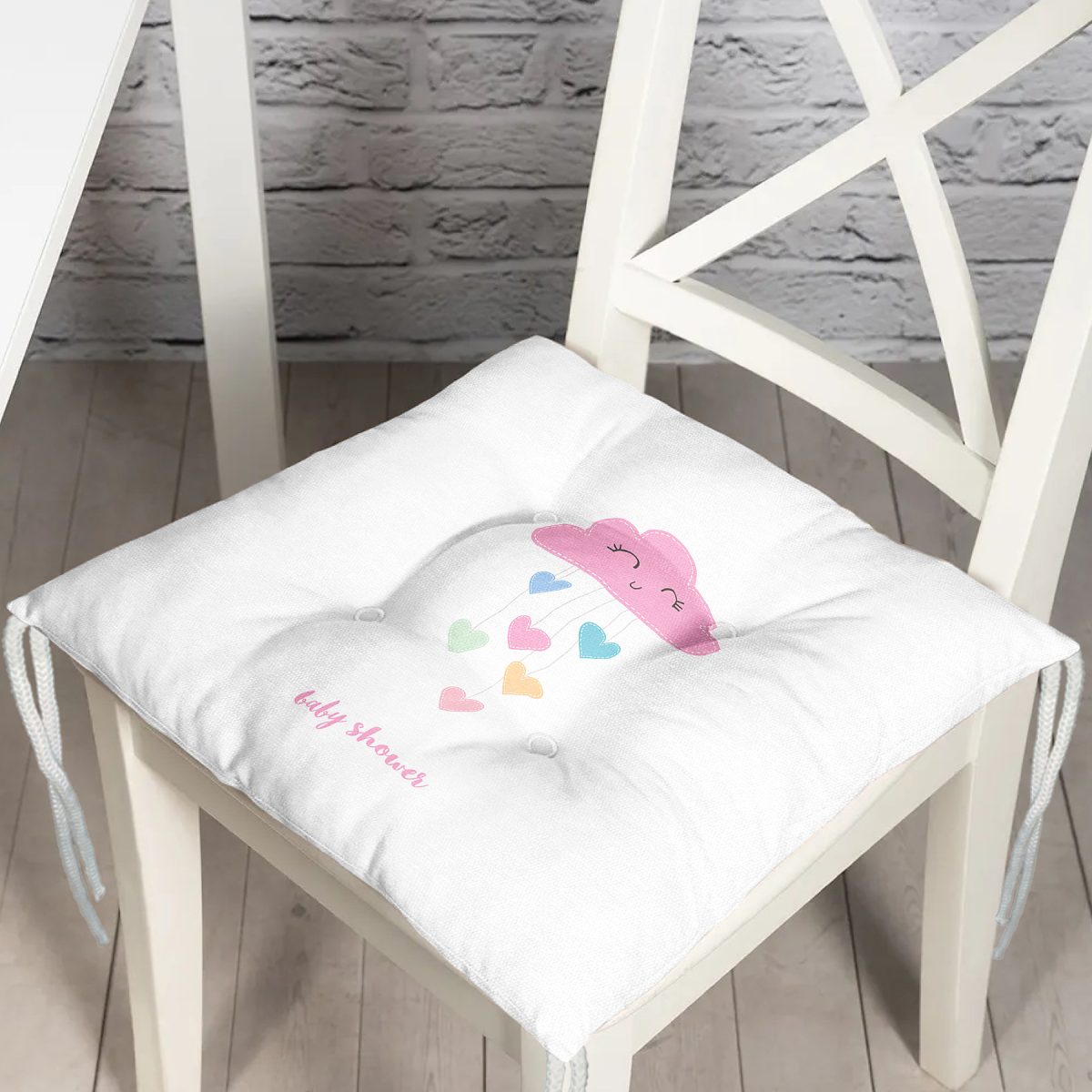 Realhomes Beyaz Zeminde Pembe Bulutlu Baby Shower Modern Pofuduk Sandalye Minderi Realhomes