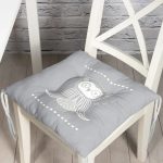 - Pofi-4379-Gorsel - Realhomes Realhomes Gri Zeminde Baykuş Özel Tasarımlı Modern Pofuduk Sandalye Minderi Realhomes