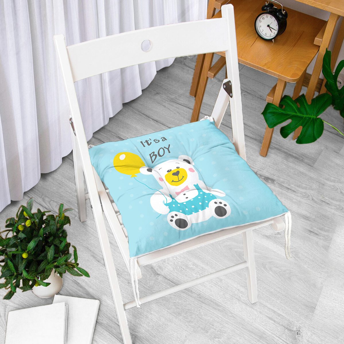 Mavi Zeminde Ayıcık Desenli Dijital Baskılı Bebek Odası Pofuduk Sandalye Minderi Realhomes