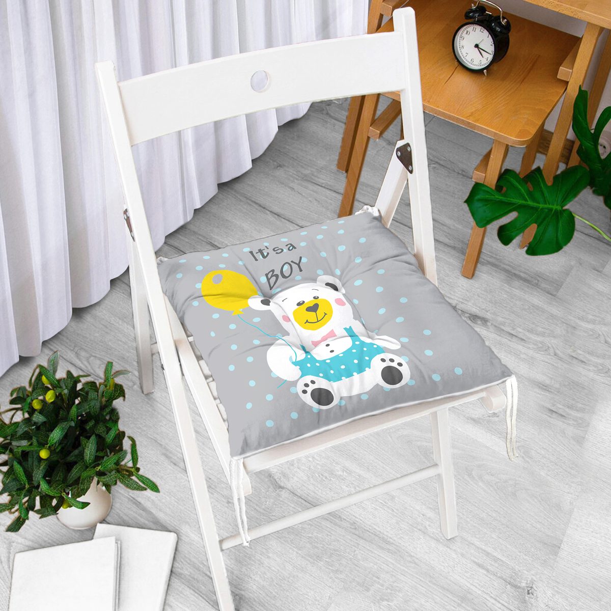 Gri Zeminde Ayıcık Desenli Dijital Baskılı Bebek Odası Pofuduk Sandalye Minderi Realhomes