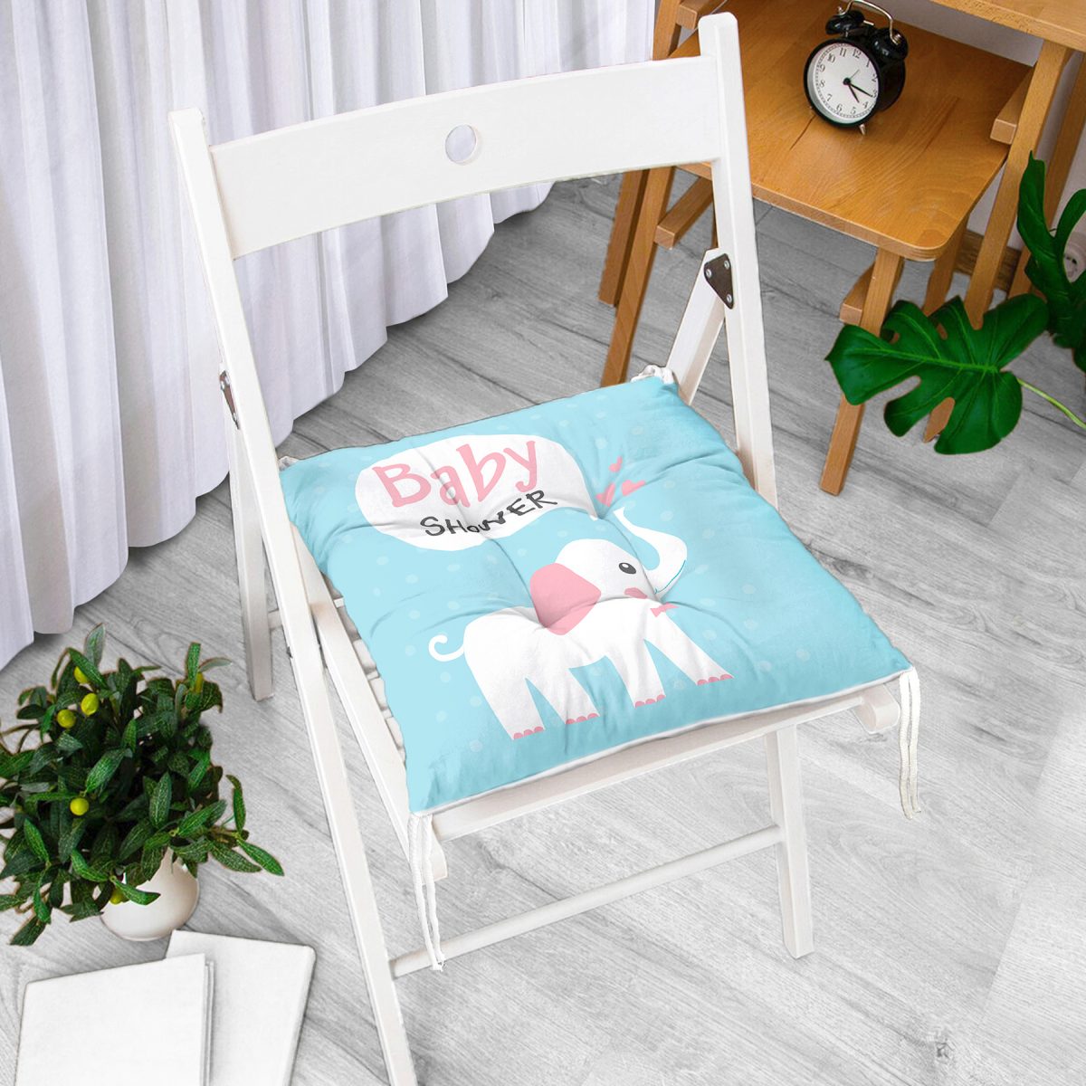 Mavi Zeminli Baby Shower Temalı Özel Tasarımlı Dijital Baskılı Çocuk Odası Pofuduk Sandalye Minderi Realhomes