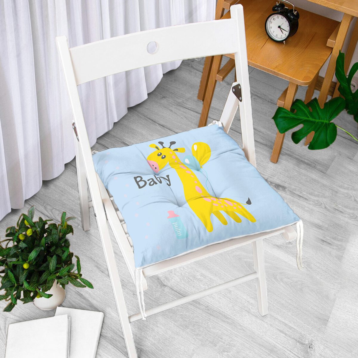 Mavi Zemin Balon Ve Zürafa Desenli Temalı Sevimli Ayıcık Çocuk Odası Pofuduk Sandalye Minderi Realhomes