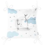 - Pofi-4488-Gorsel-2 - Realhomes  Beyaz Zemin Mavi Bulut ve Gri Ay Tasarımlı Bebek Odası Pofuduk Sandalye Minderi Realhomes