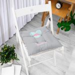 - Pofi-4534-Gorsel-1 - Realhomes  Gri Zemin Let's Shower Yazılı Özel Tasarımlı Dijital Baskılı Çocuk Odası Pofuduk Sandalye Minderi Realhomes