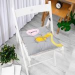 - Pofi-4591-Gorsel-1 - Realhomes  Gri Zeminde Leylek Motifli Özel Tasarım Çocuk Odası Pofuduk Sandalye Minderi Realhomes