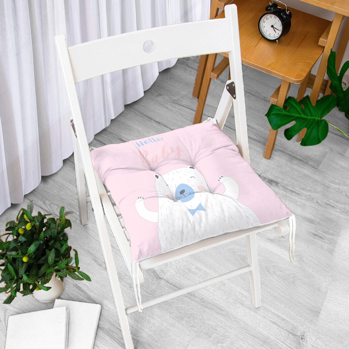 Pembe Zemin Hello Baby Yazılı Ayıcık Desenli Dijital Baskılı Modern Pofuduk Sandalye Minderi Realhomes