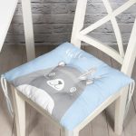 - Pofi-4648m-Gorsel - Realhomes  Mavi Zemin Sevimli Ayıcık Desenli Özel Tasarımlı Dijital Baskılı Modern Pofuduk Sandalye Minderi Realhomes