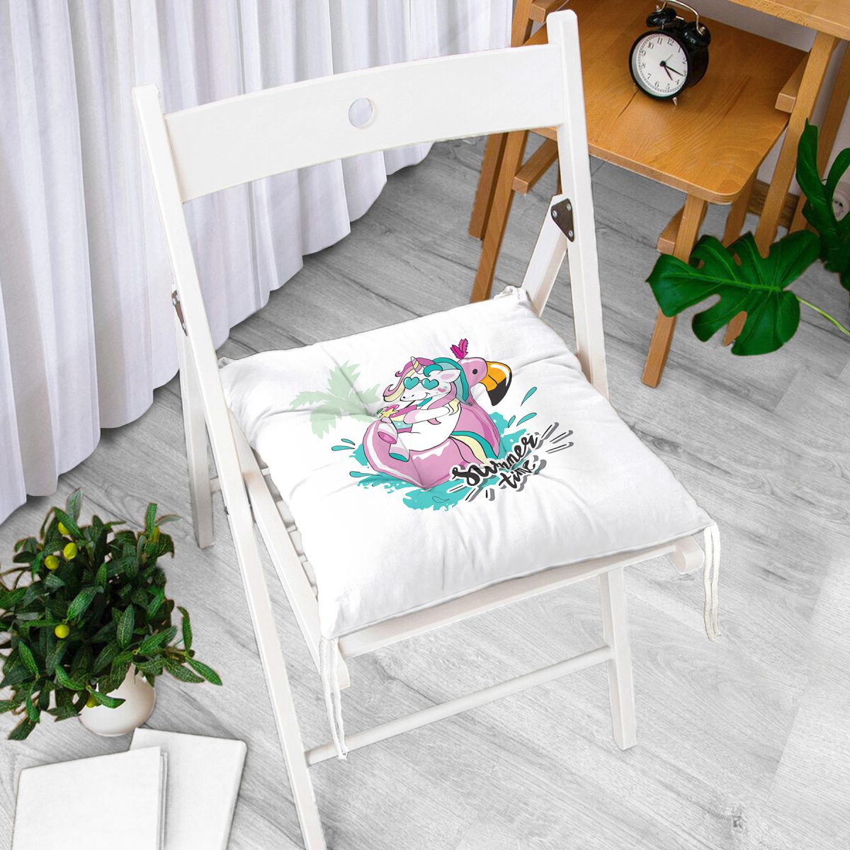 Beyaz Zemin Tatil Temalı Unicorn Desenli Dijital Baskılı Modern Pofuduk Sandalye Minderi Realhomes