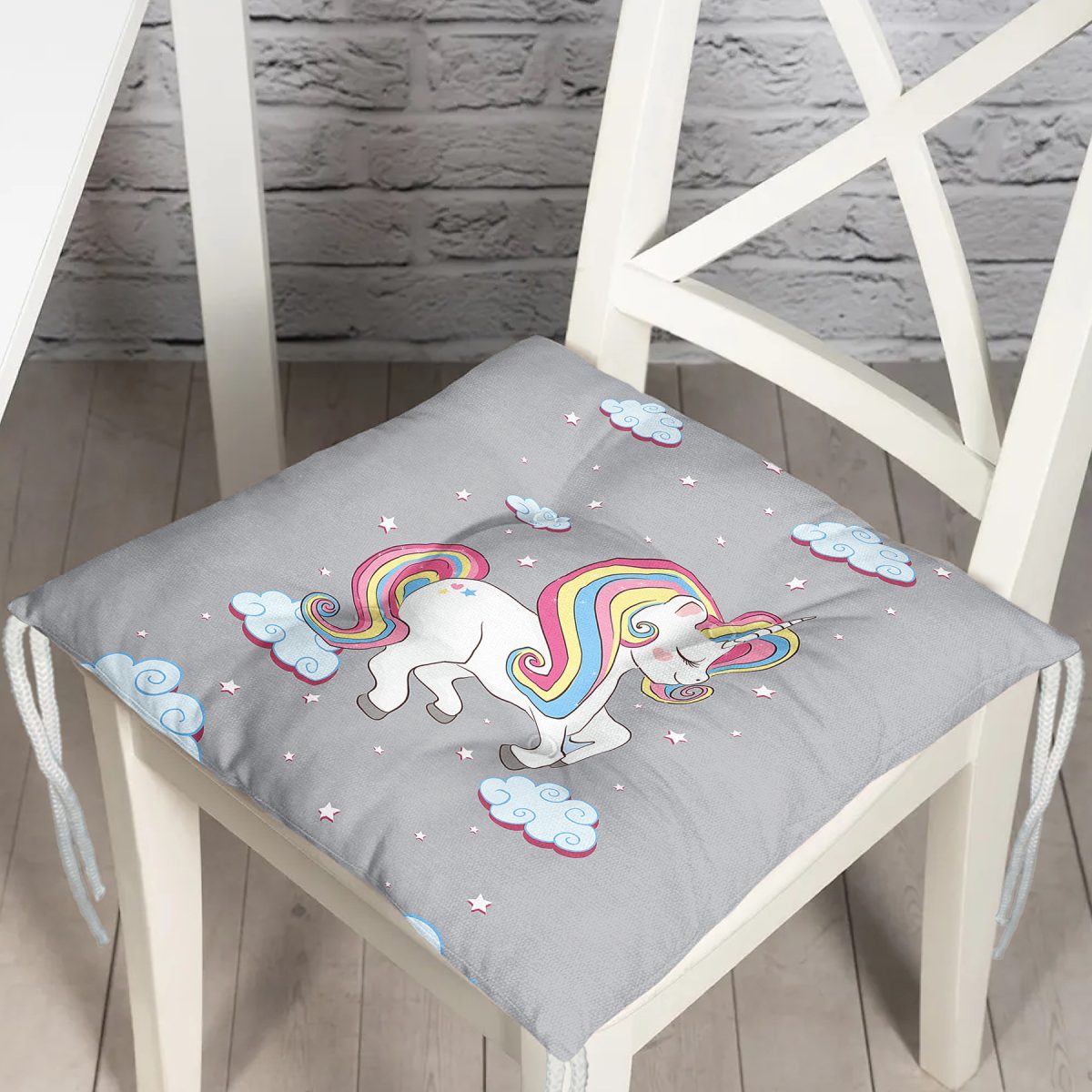 Gri Zeminde Uyuyan Unicorn Desenli Dijital Baskılı Modern Pofuduk Sandalye Minderi Realhomes