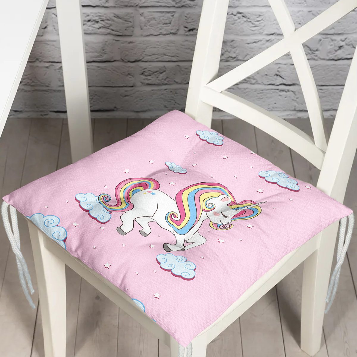 Pembe Zeminde Uyuyan Unicorn Desenli Dijital Baskılı Modern Pofuduk Sandalye Minderi Realhomes