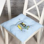 Mavi Zeminde Atılı Baykuş Desenli Dijital Baskılı Modern Pofuduk Sandalye Minderi Realhomes