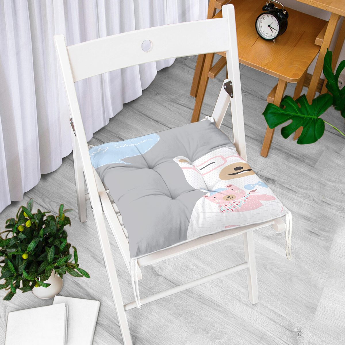 Gri Zeminde Anne Ve Yavru Ayı Baby Shower Dijital Baskılı Çocuk Odası Pofuduk Sandalye Minderi Realhomes