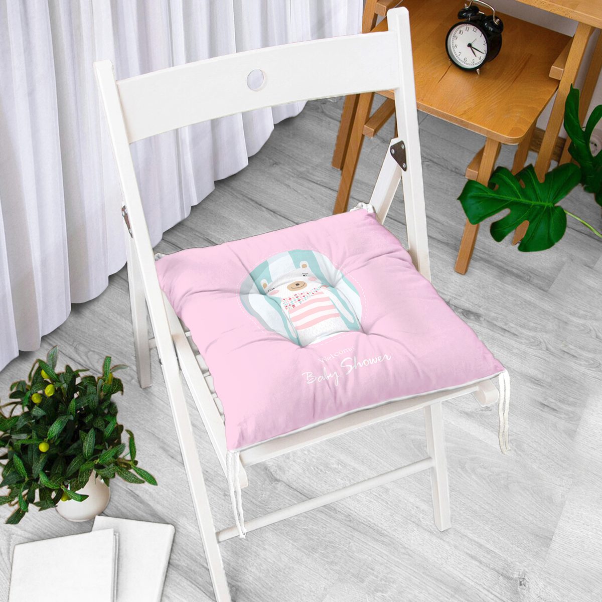 Pembe Zeminde Welcome Baby Shower Temalı Sevimli Ayıcık Modern Pofuduk Sandalye Minderi Realhomes