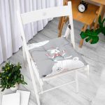 - Pofi-4813-Gorsel-1 - Realhomes  Gri Zeminde Sevimli Sirk Tavşanı Çocuk Odası Pofuduk Sandalye Minderi Realhomes