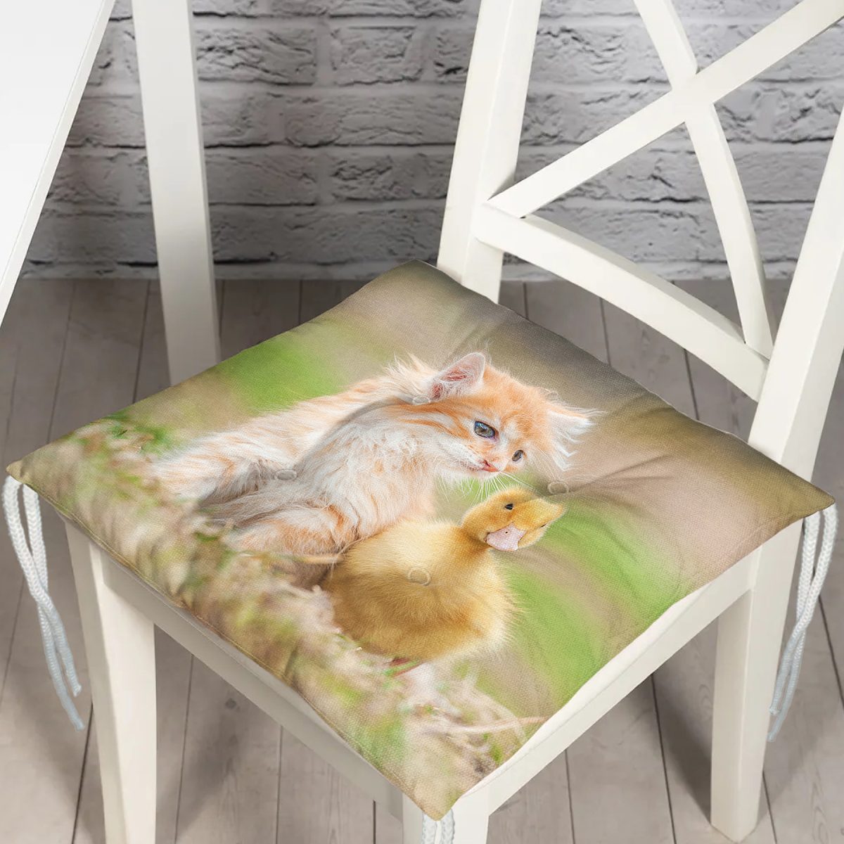 Sevimli Kedi ve Ördek Motifli Modern Pofuduk Sandalye Minderi Realhomes