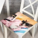 - Pofi-5680-Gorsel - Realhomes  Selfie Çekinen Köpek Modern Pofuduk Sandalye Minderi Realhomes