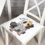 - Pofi-5682-Gorsel - Realhomes My Little Princess Taçlı Köpek Dijital Baskılı Modern Pofuduk Sandalye Minderi Realhomes