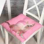 - Pofi-5707-Gorsel - Realhomes Pembe Etekli Kedicik Motifli Modern Pofuduk Sandalye Minderi Realhomes