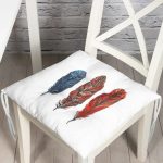 - Pofi-6748-Gorsel - Realhomes Beyaz Zeminde Üç Renkli Tüy Desenli Modern Pofuduk Sandalye Minderi Realhomes