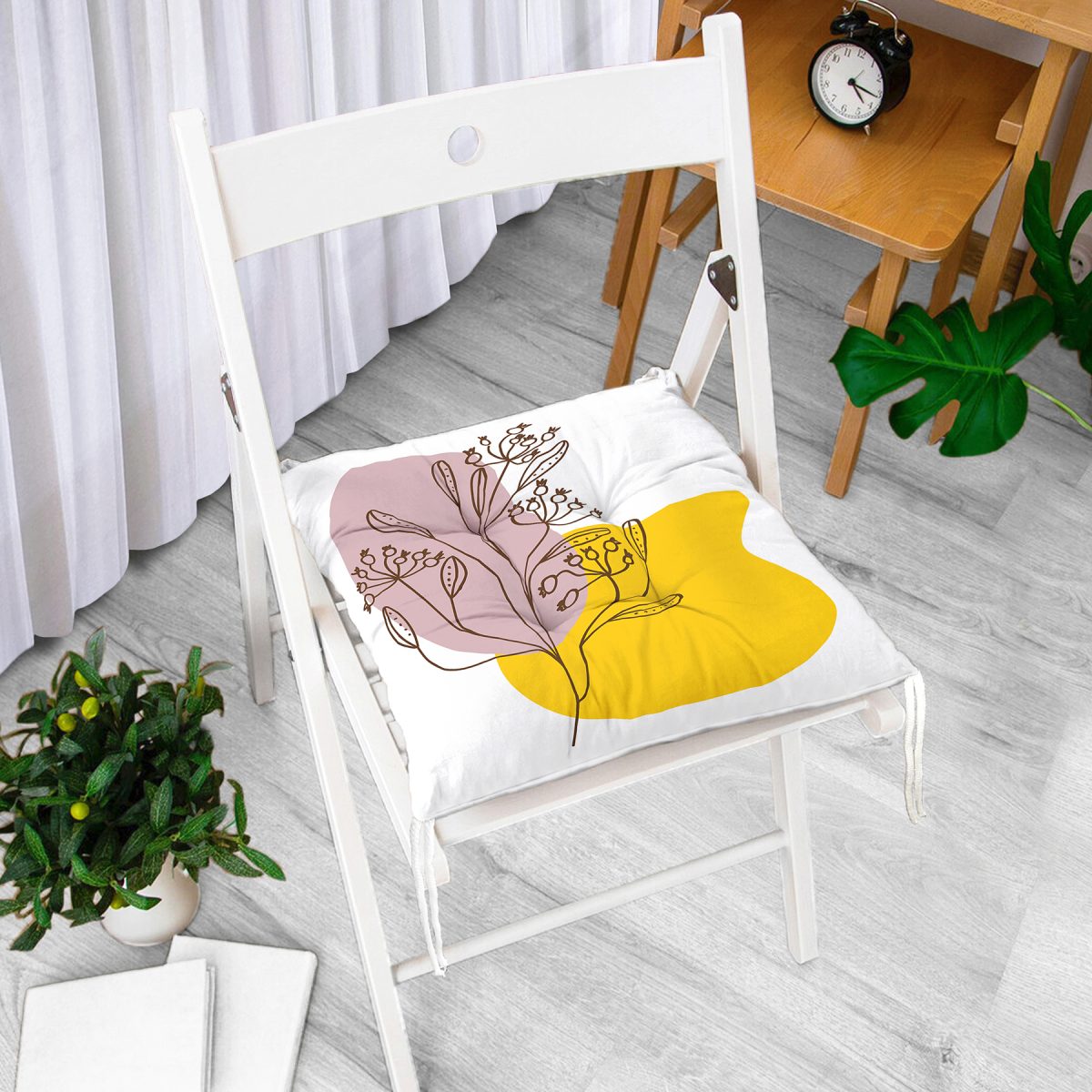 Sarı Pudra Renkli İnce Dal Motifli Dijital Baskılı Modern Pofuduk Sandalye Minderi Realhomes