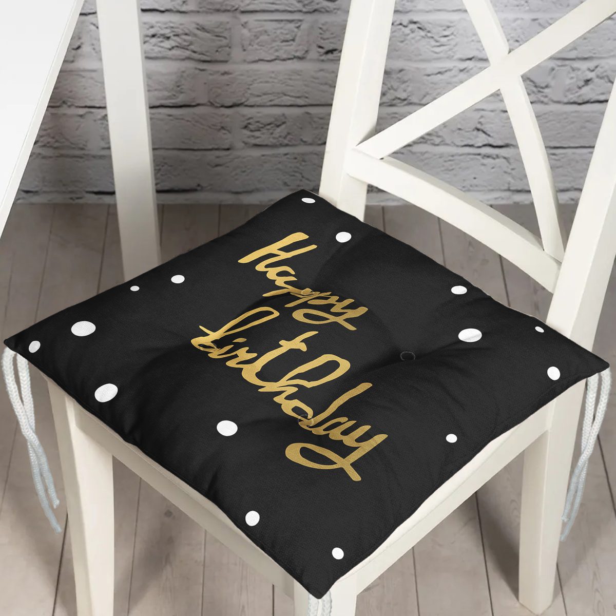 Siyah Zeminde Gold Yıldız Desenli Dijital Baskılı Modern Pofuduk Sandalye Minderi Realhomes