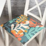 - Pofi-7296-Gorsel - Realhomes Renkli Zemin Üzerinde Onedraw Çizimli Yaprak Motifli Dijital Baskılı Modern Pofuduk Sandalye Minderi Realhomes