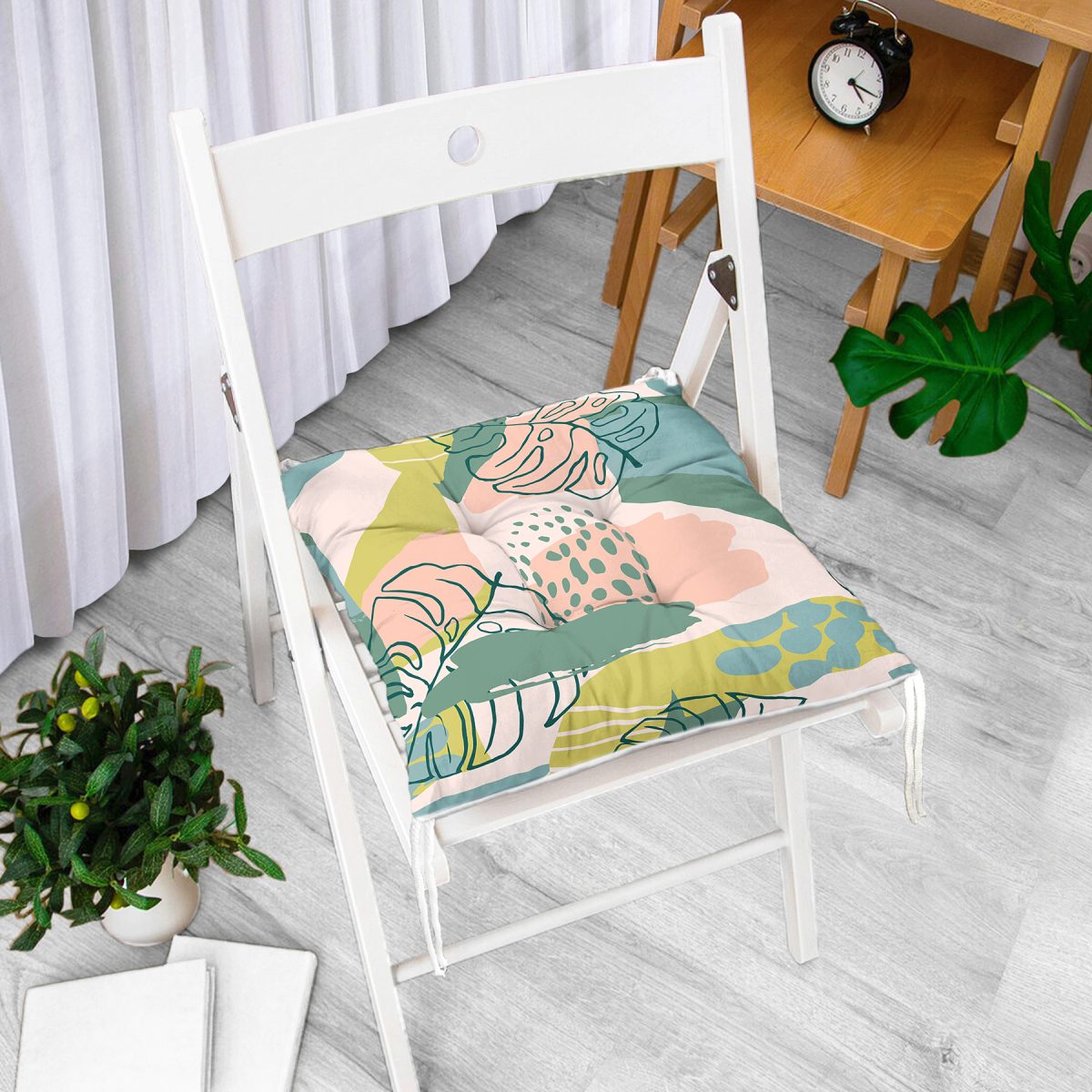 Soft Renkli Zeminde Onedraw Çizimli Yaprak Motifli Dijital Baskılı Modern Pofuduk Sandalye Minderi Realhomes