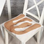 - Pofi-7383-Gorsel - Realhomes Renkli Zemin Üzerinde Onedraw Çizimli Yaprak Motifli Dijital Baskılı Modern Pofuduk Sandalye Minderi Realhomes