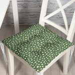 - Pofi-7494-Gorsel - Realhomes Yeşil Zeminli Beyaz Puantiyeli Dijital Baskılı Modern Pofuduk Sandalye Minderi Realhomes