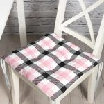 - Pofi-7924-Gorsel - Realhomes Beyaz Zemin Üzerinde Siyah Ekose Desenli Dijital Baskılı Modern Pofuduk Sandalye Minderi Realhomes