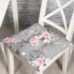 - Pofi-8010-Gorsel - Realhomes Renkli Zemin Üzerinde Flamingo Desenli Yaprak Motifli Dijital Baskılı Modern Pofuduk Sandalye Minderi Realhomes