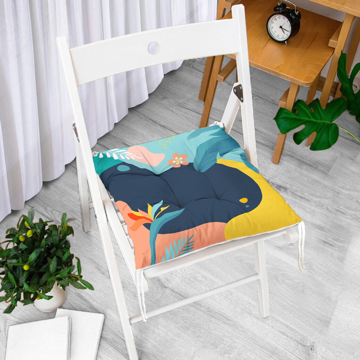 Renkli Zemin Üzerinde Pastel Yaprak Desenli Dijital Baskılı Modern Pofuduk Sandalye Minderi Realhomes