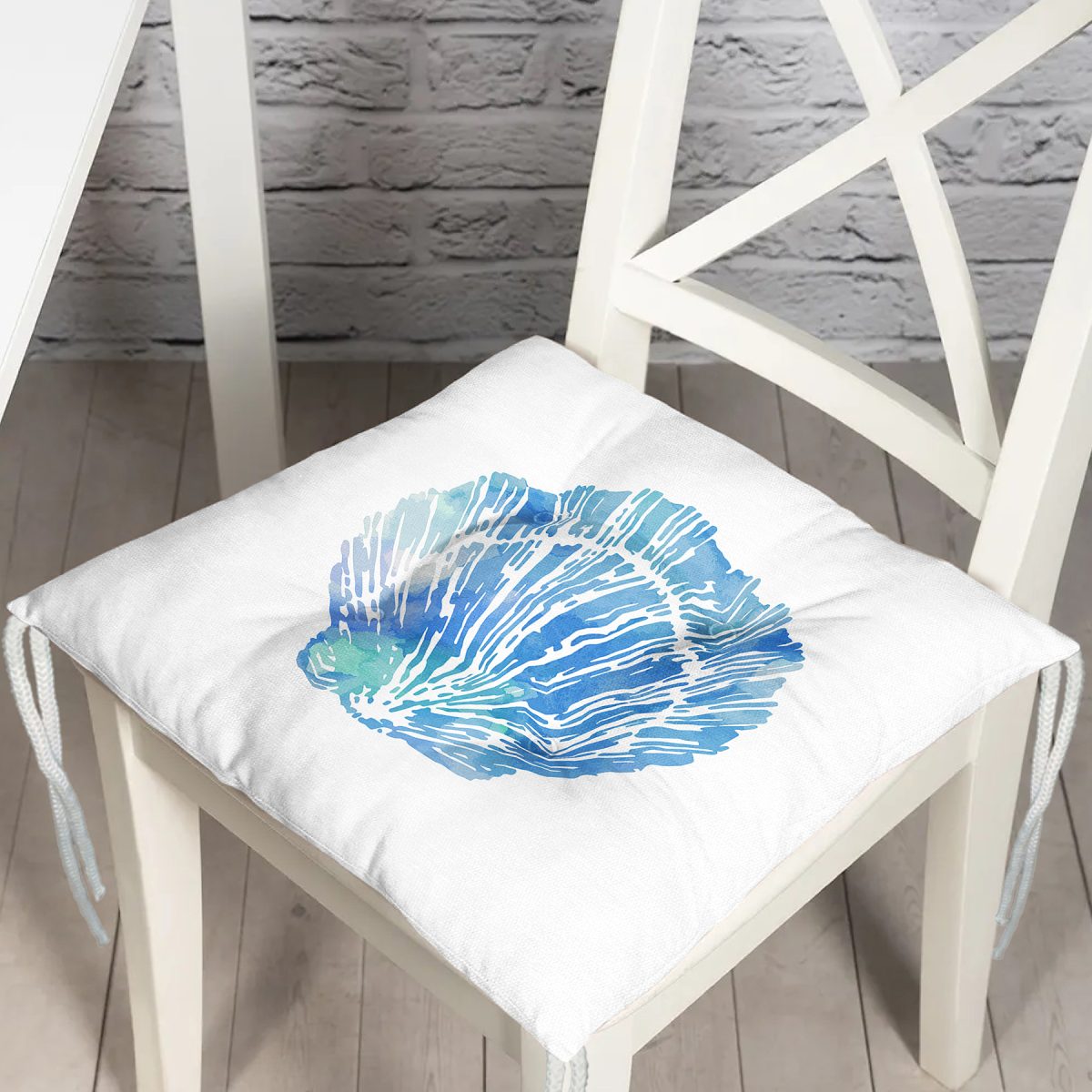 Beyaz Zemin Üzerinde Renkli Deniz Otu Desenli Dijital Baskılı Modern Pofuduk Sandalye Minderi Realhomes