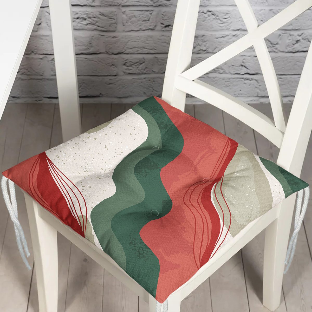 Renkli Zemin Üzerinde Geometrik Desenli Dijital Baskılı Modern Pofuduk Sandalye Minderi Realhomes