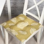 - Pofi-8200-Gorsel - Realhomes Gold Zemin Üzerinde Beyaz Renkli Yaprak Desenli Dijital Baskılı Modern Pofuduk Sandalye Minderi Realhomes