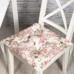 - Pofi-8423-Gorsel - Realhomes Rengarenk Zemin Üzerinde Beyaz Çiçek Desenli Dijital Baskılı Modern Pofuduk Sandalye Minderi Realhomes