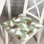 - Pofi-8463-Gorsel - Realhomes Beyaz Zemin Üzerinde Kozalak Desenli Dijital Baskılı Modern Pofuduk Sandalye Minderi Realhomes