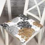 - Pofi-8515-Gorsel - Realhomes Beyaz Zemin Üzerinde Rengarenk Çiçek Desenli Dijital Baskılı Modern Pofuduk Sandalye Minderi Realhomes