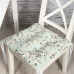 Pastel Zemin Üzerinde Çiçek Desenli Dijital Baskılı Modern Pofuduk Sandalye Minderi Realhomes