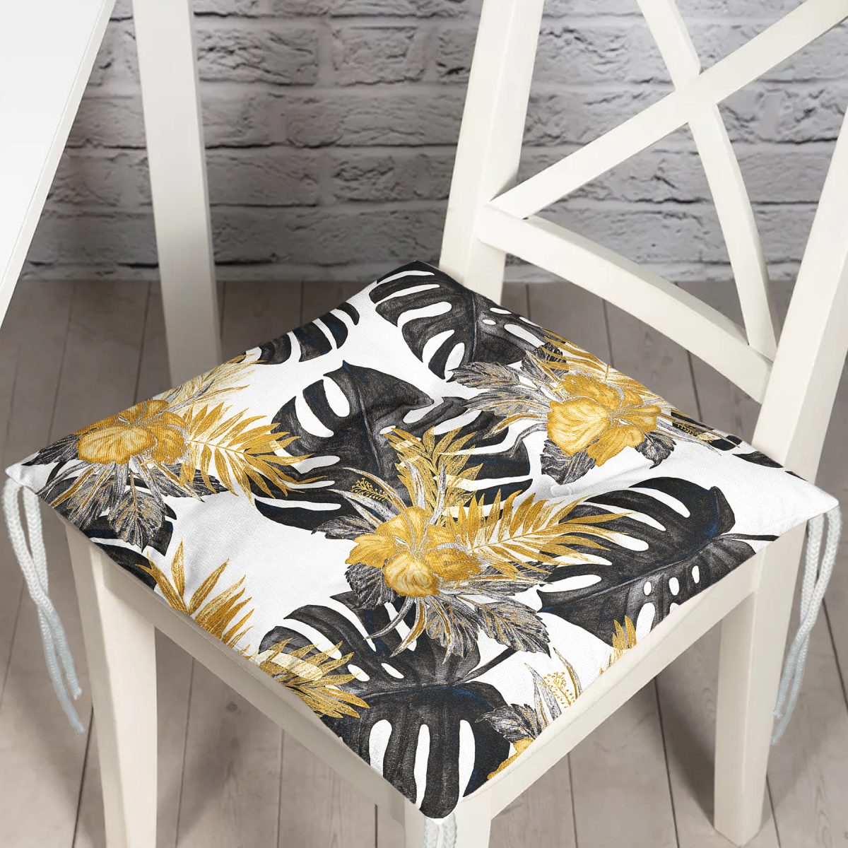 Beyaz Zemin Üzerinde Gold Detaylı Yaprak Desenli Dijital Baskılı Modern Pofuduk Sandalye Minderi Realhomes
