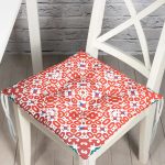 - Pofi-8768-Gorsel - Realhomes  Beyaz Zemin Üzerinde Çini Desenli Dijital Baskılı Modern Pofuduk Sandalye Minderi Realhomes