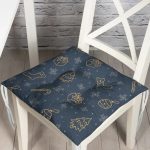 - Pofi-8814-Gorsel - Realhomes Renkli Zeminde Gold Detaylı Yılbaşı Çorabı Desenli Dijital Baskılı Modern Pofuduk Sandalye Minderi Realhomes