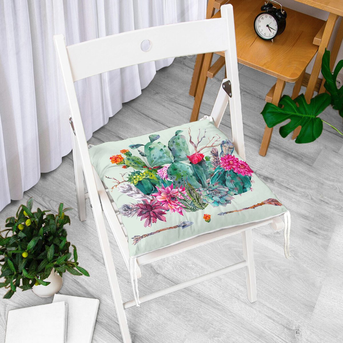 Renkli Zemin Üzerinde Oklu Kaktüs Desenli Dijital Baskılı Modern Pofuduk Sandalye Minderi Realhomes