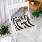 - Pofi-8854-Gorsel-1 - Realhomes  Renkli Zemin Üzerinde Siyah Çizgili Kaktüs Desenli Dijital Baskılı Modern Pofuduk Sandalye Minderi Realhomes