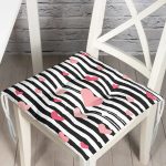 - Pofi-9222-Gorsel - Realhomes Sevgililer Günü Temalı Özel Tasarım Dijital Baskılı Modern Pofuduk Sandalye Minderi Realhomes