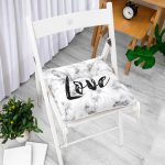- Pofi-9265-Gorsel-1 - Realhomes Mermer Zemin Üzerinde Love Yazılı Özel Tasarım Modern Pofuduk Sandalye Minderi Realhomes
