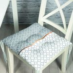 - Pofi-9274-Gorsel - Realhomes Gri & Beyaz Ogea Desenli Dijital Baskılı Modern Pofuduk Sandalye Minderi Realhomes