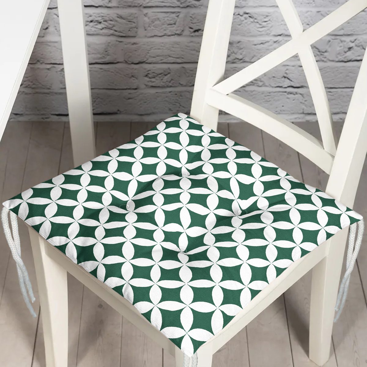 Yeşil Geometrik Çizimli Dijital Baskılı Modern Pofuduk Sandalye Minderi Realhomes
