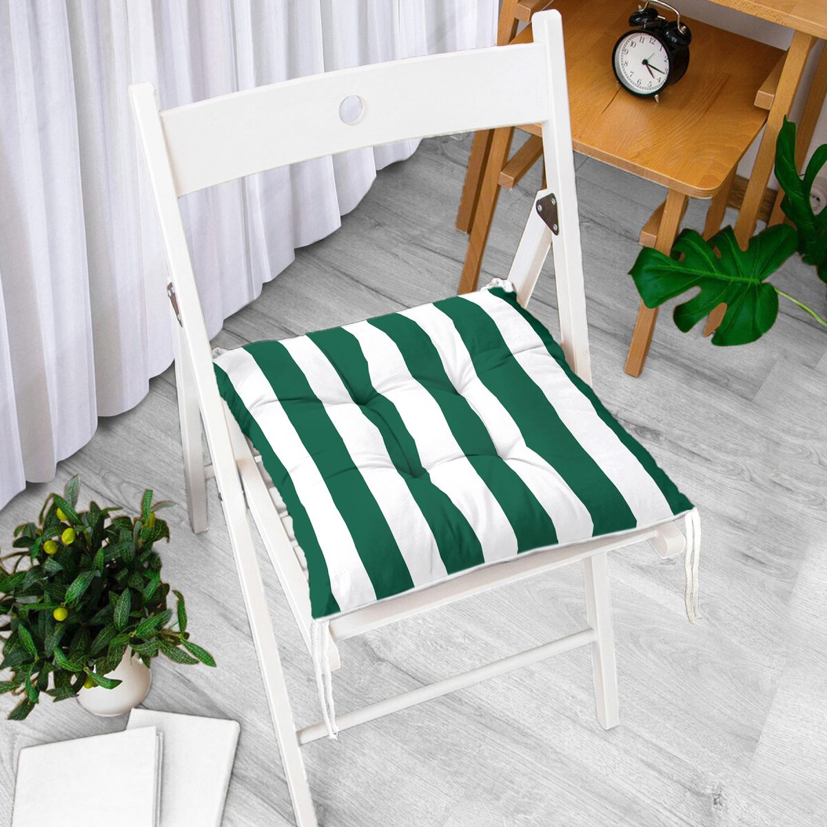 Yeşil Beyaz Düz Çizgi Tasarımlı Dijital Baskılı Modern Pofuduk Sandalye Minderi Realhomes