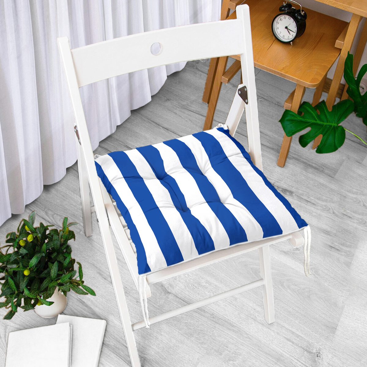 Lacivert Beyaz Düz Çizgi Tasarımlı Dijital Baskılı Modern Pofuduk Sandalye Minderi Realhomes
